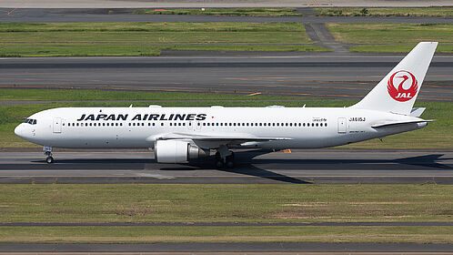 JA615J Japan Airlines Boeing 767-300 | Planespotters.net