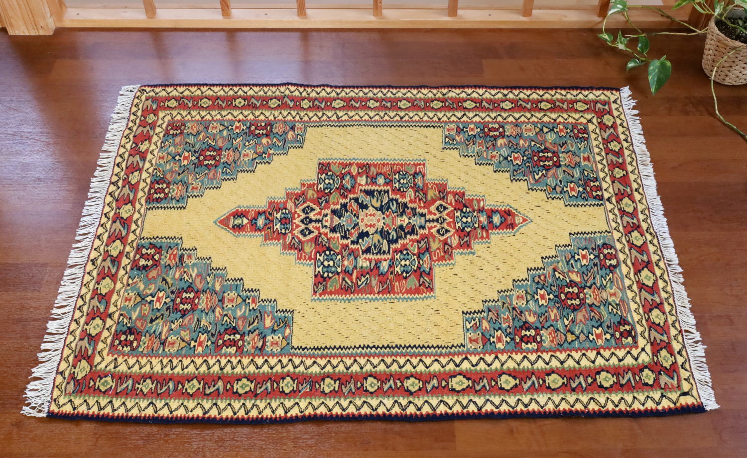 キリム玄関マット 黄色 108×82cm イラン・セネ（サナンダジ）産