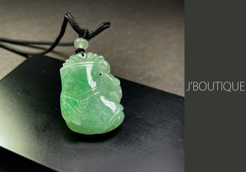 ミャンマー産天然無処理翡翠 竹 吉祥 オーナメント ペンダント 手石 薄