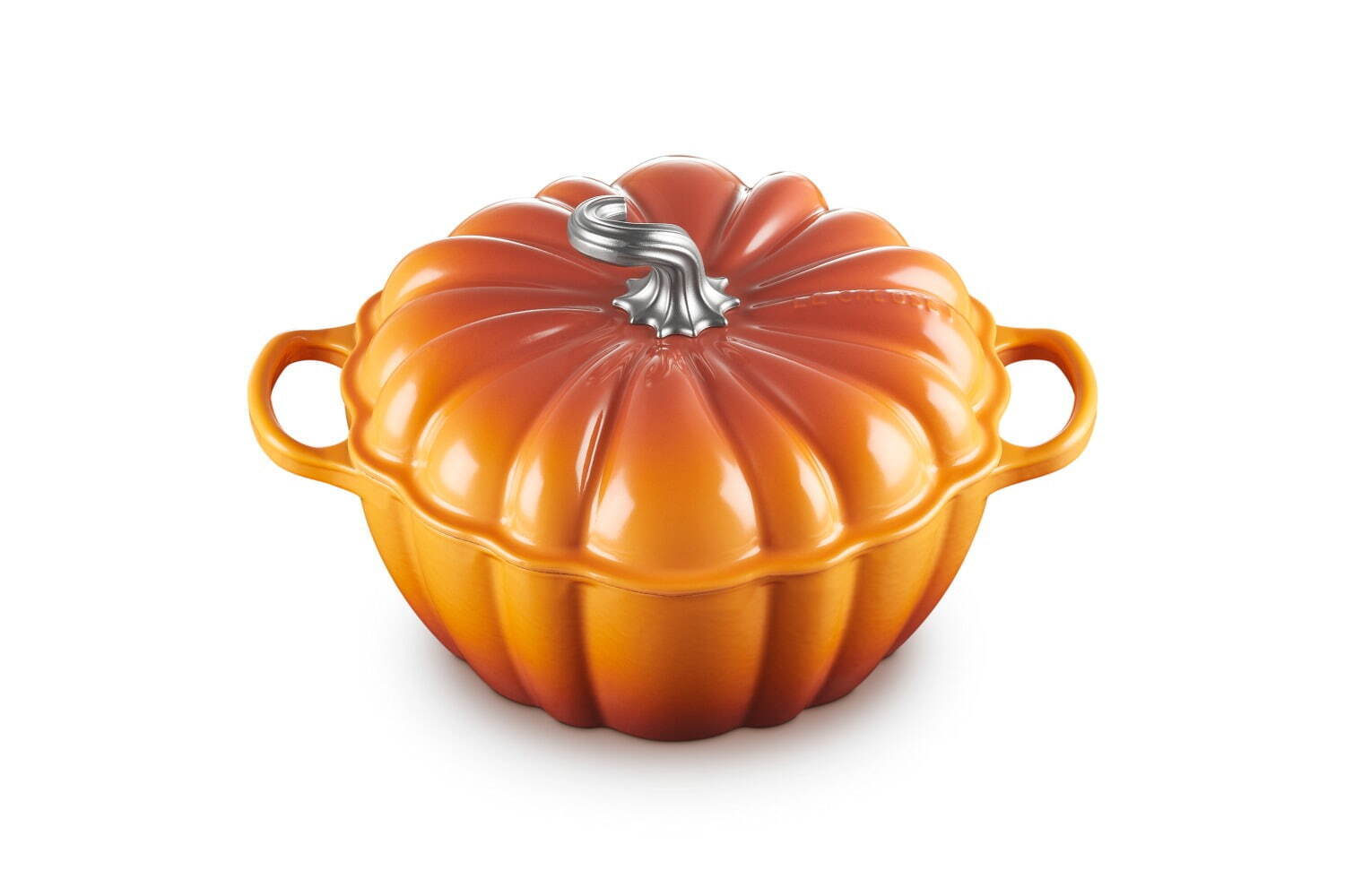ル・クルーゼのハロウィン限定テーブルウェア、パンプキンモチーフの鍋