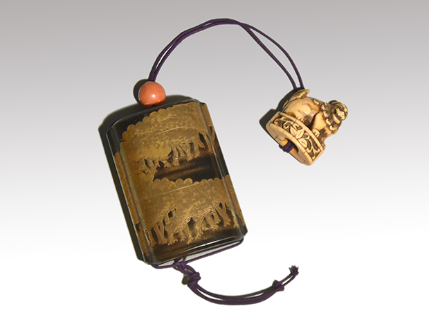 江戸後期 松林蒔絵印籠 内梨地 象牙時代獅子根付 珊瑚緒締め | 古美術