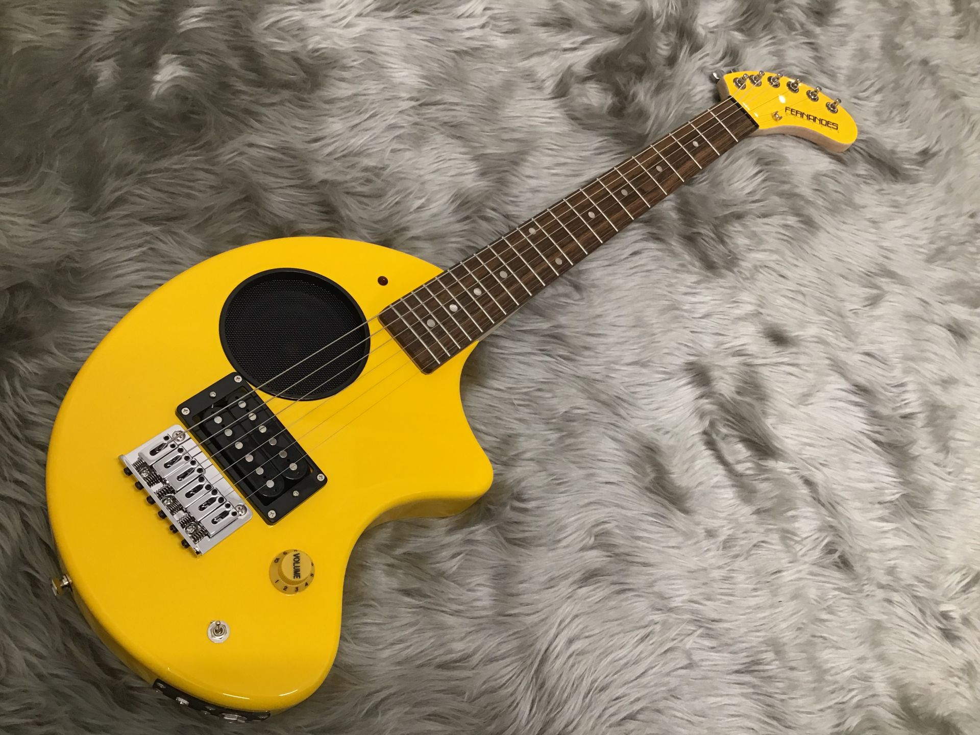 ギター入荷情報！ZO-3 11 W/SC – FERNANDES（フェルナンデス）｜島村