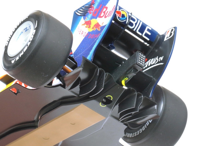 Red Bull Racing Renault Rb6 none / Tamiya USA
