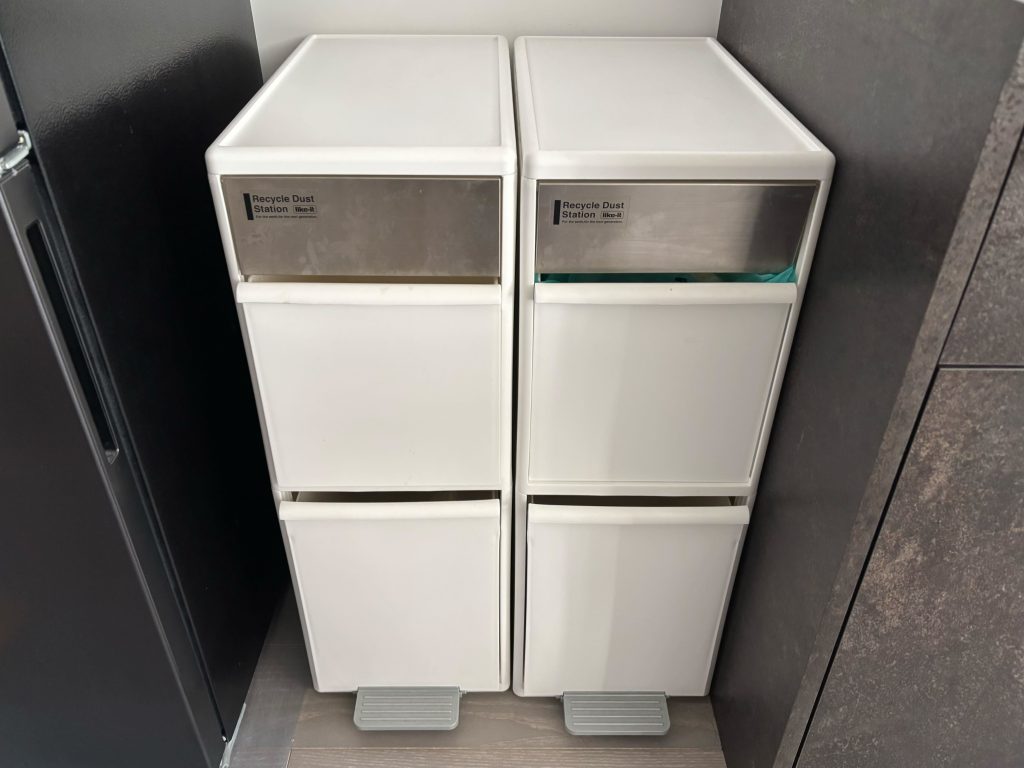 自動ゴミ箱「ZitA SQUARE」は27,000円もかける価値があるのか検証