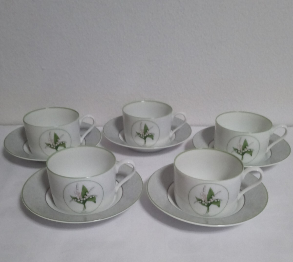 Yahoo!オークション -「クリスチャンディオール スズラン」の落札相場