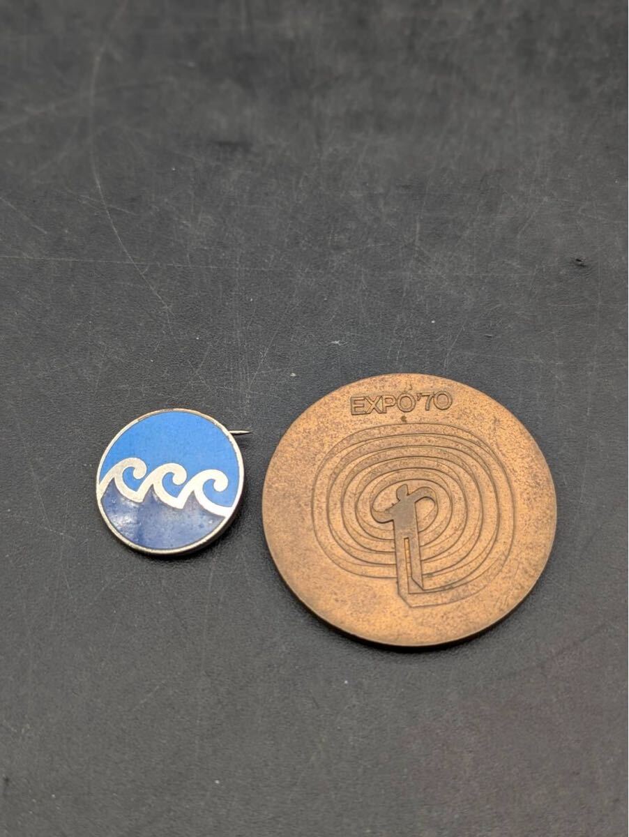 Yahoo!オークション -「expo70 バッジ」の落札相場・落札価格