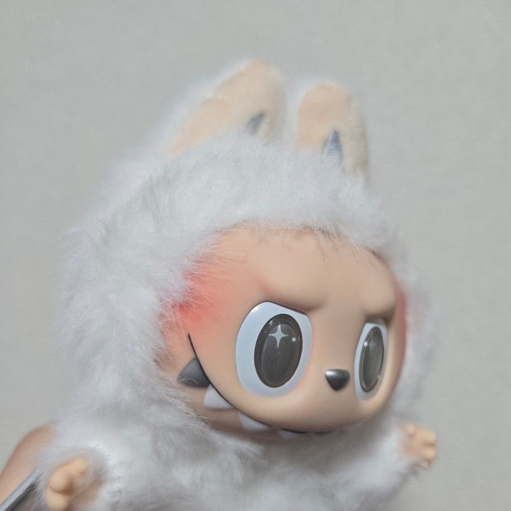 大人気 Labubu ZIMOMO ふわふわ ぬいぐるみ キーホルダー ラブブ Angel