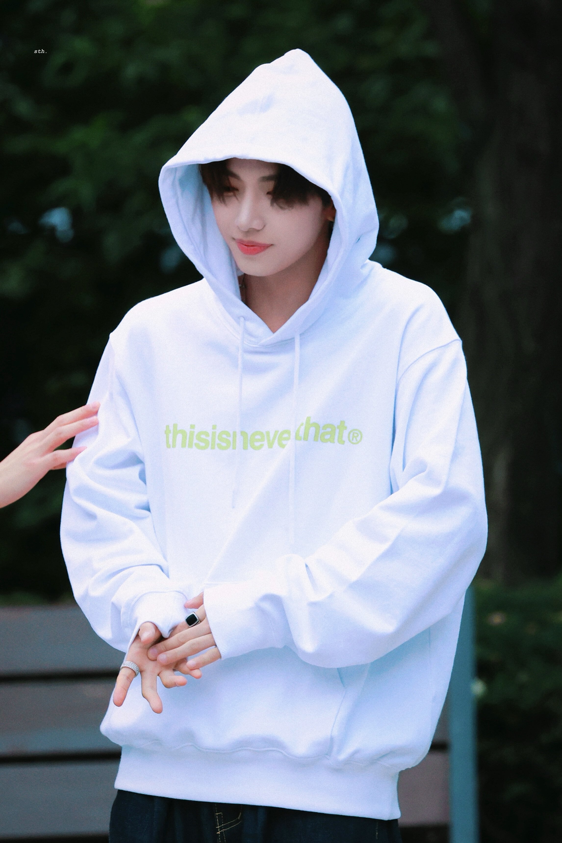 ☆BOYNEXTDOOR ジェヒョン 着用！！【THISISNEVERTHAT】T-Logo LT