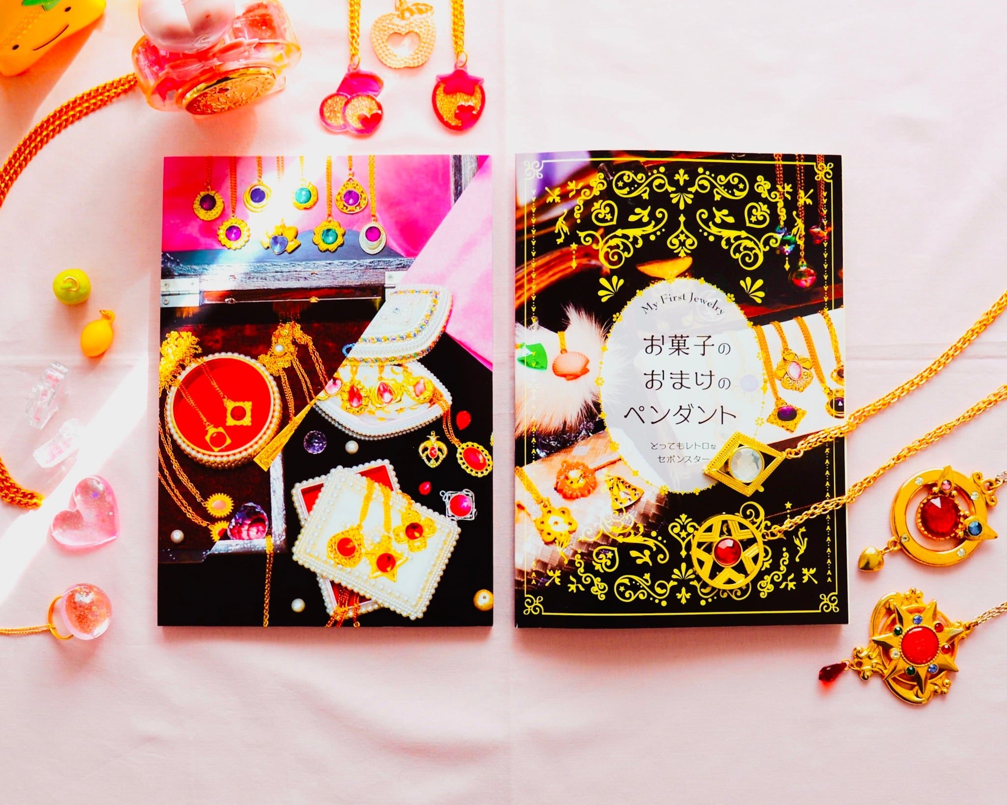 お菓子のおまけのペンダント ~ My first jewelry ~ とってもレトロな