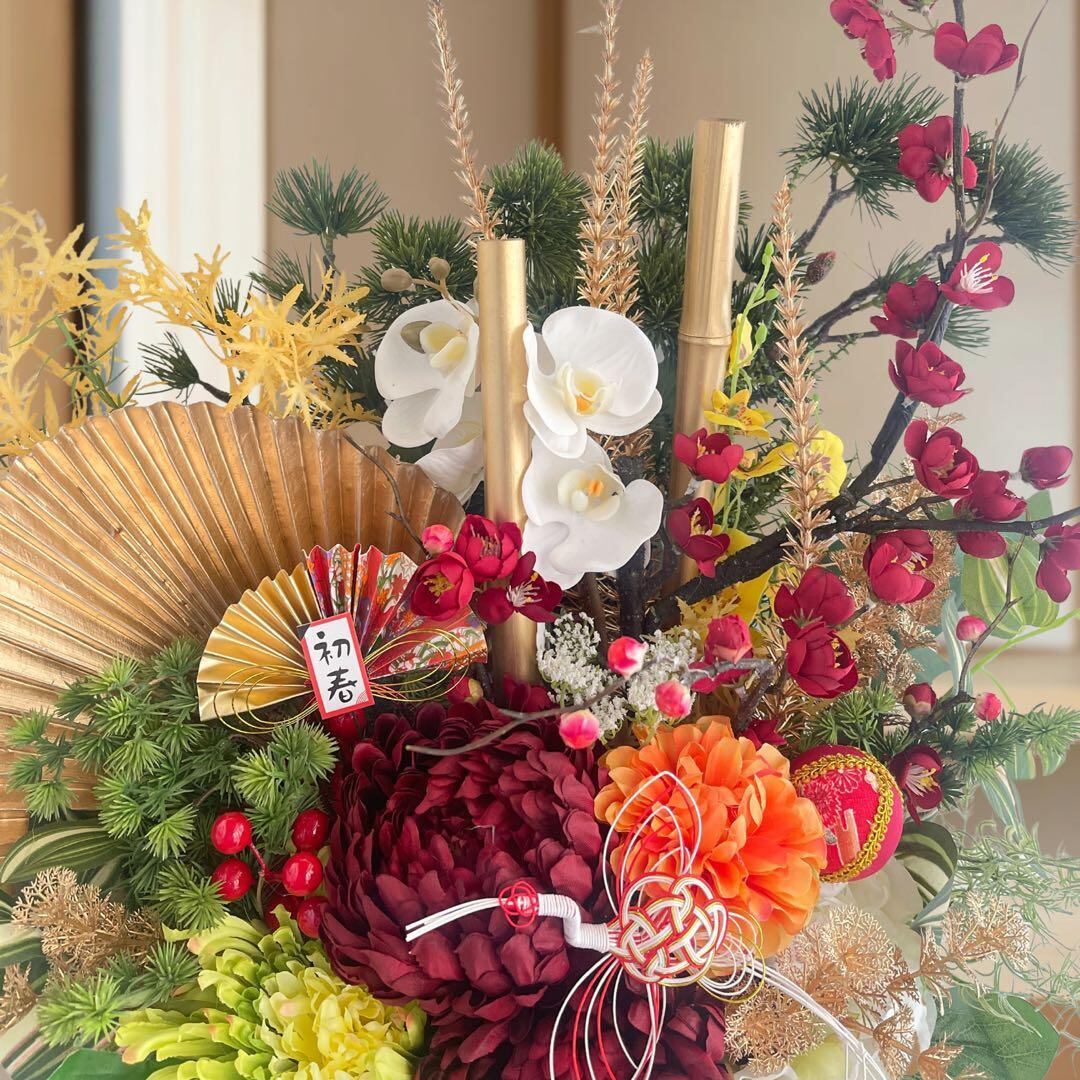 特大LLサイズ迎春角松｜本物帯と乱れ咲き菊の豪華正月アレンジ｜商業用