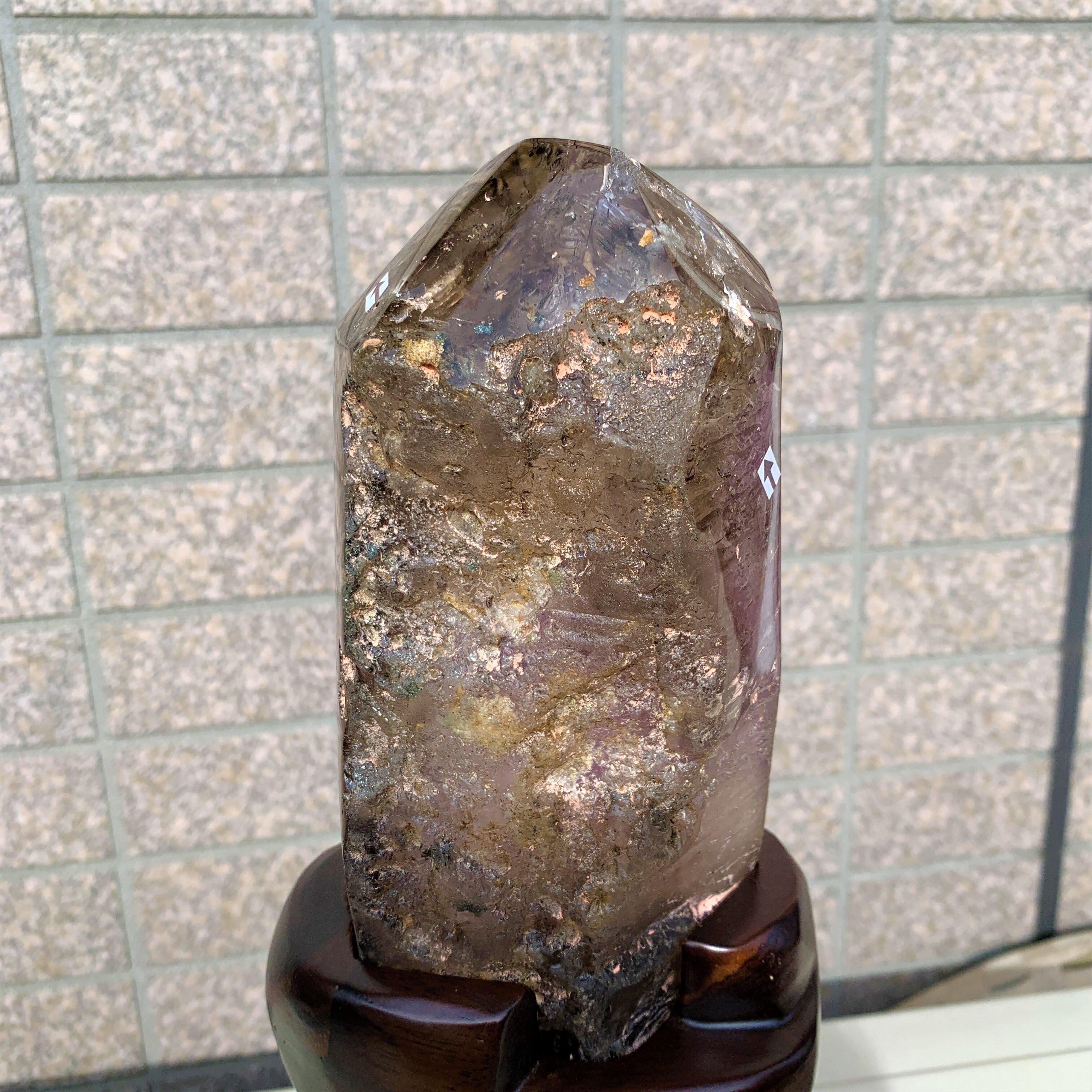 数万個に1個の稀少石【☆極上巨大一点物】水入りアメジスト