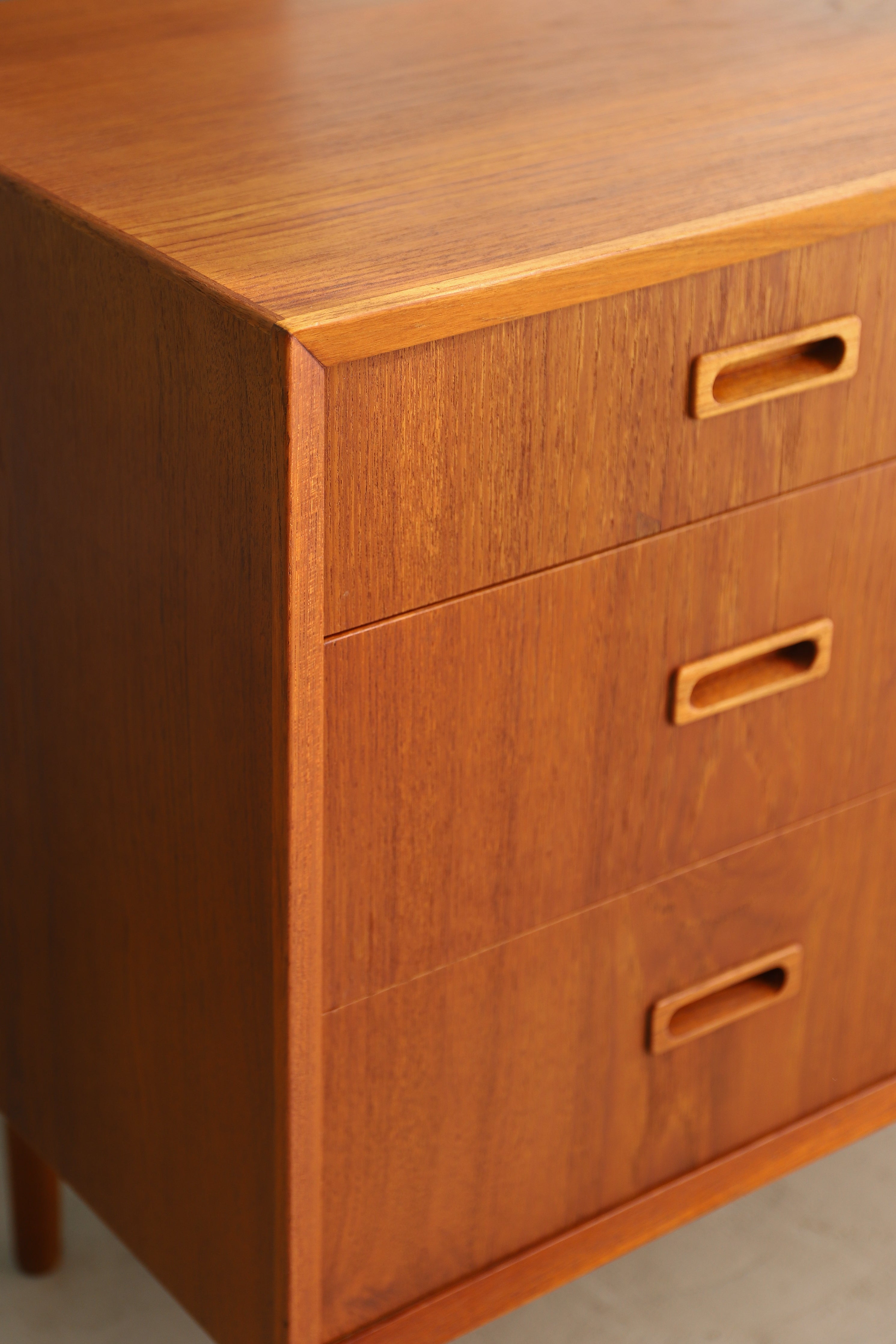 デンマークヴィンテージ チェスト チーク材 北欧家具/Danish Vintae