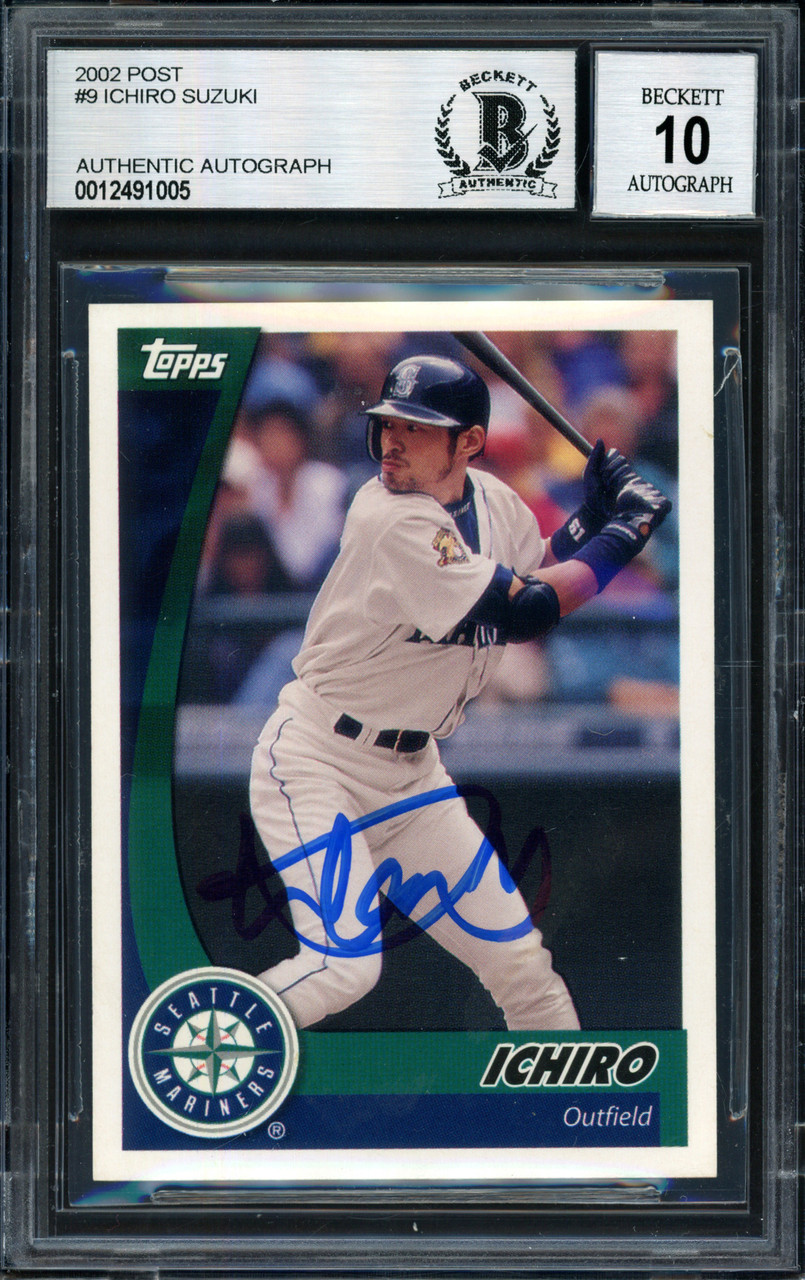 Ichiro Suzuki Autographed 2002 Topps Post Card #9 Seattle Mariners