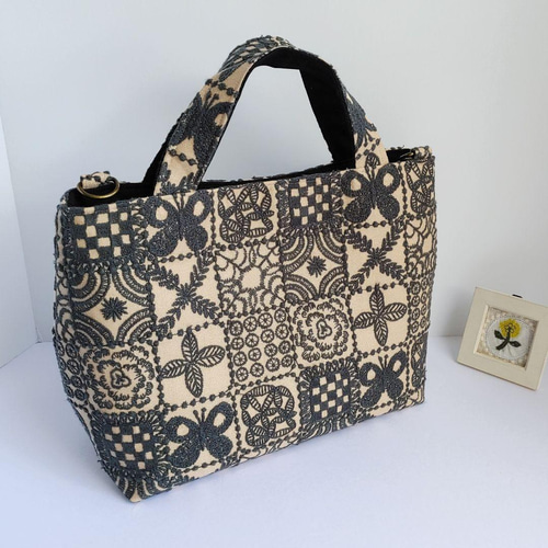 SALE ミナペルホネン forest tile ベージュ 2wayパニーニ風 ショルダー