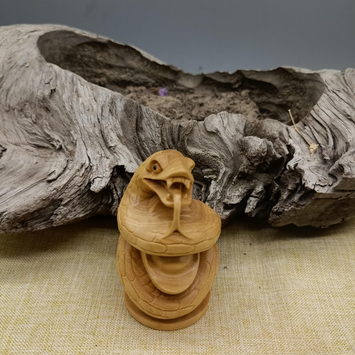 特上彫 置物 動物 へび 蛇 ヘビ 精密彫刻 柘植 木細工 高級天然ツゲ