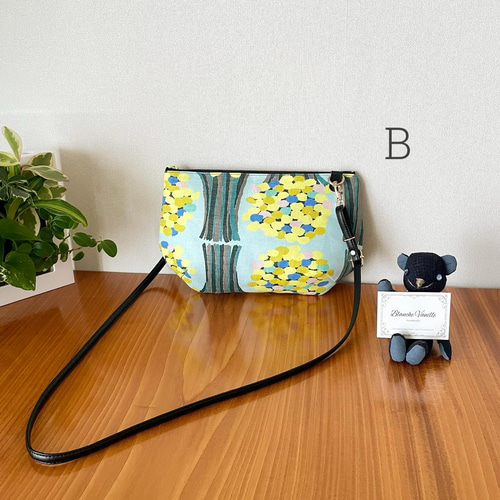 ミナ ペルホネン ハンドメイド ショルダーバッグ ラウンドポーチバッグ