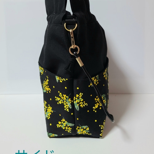 ハンドメイド 外ポケットつき巾着バッグ 化粧ポーチ ミモザ柄 小物入れ