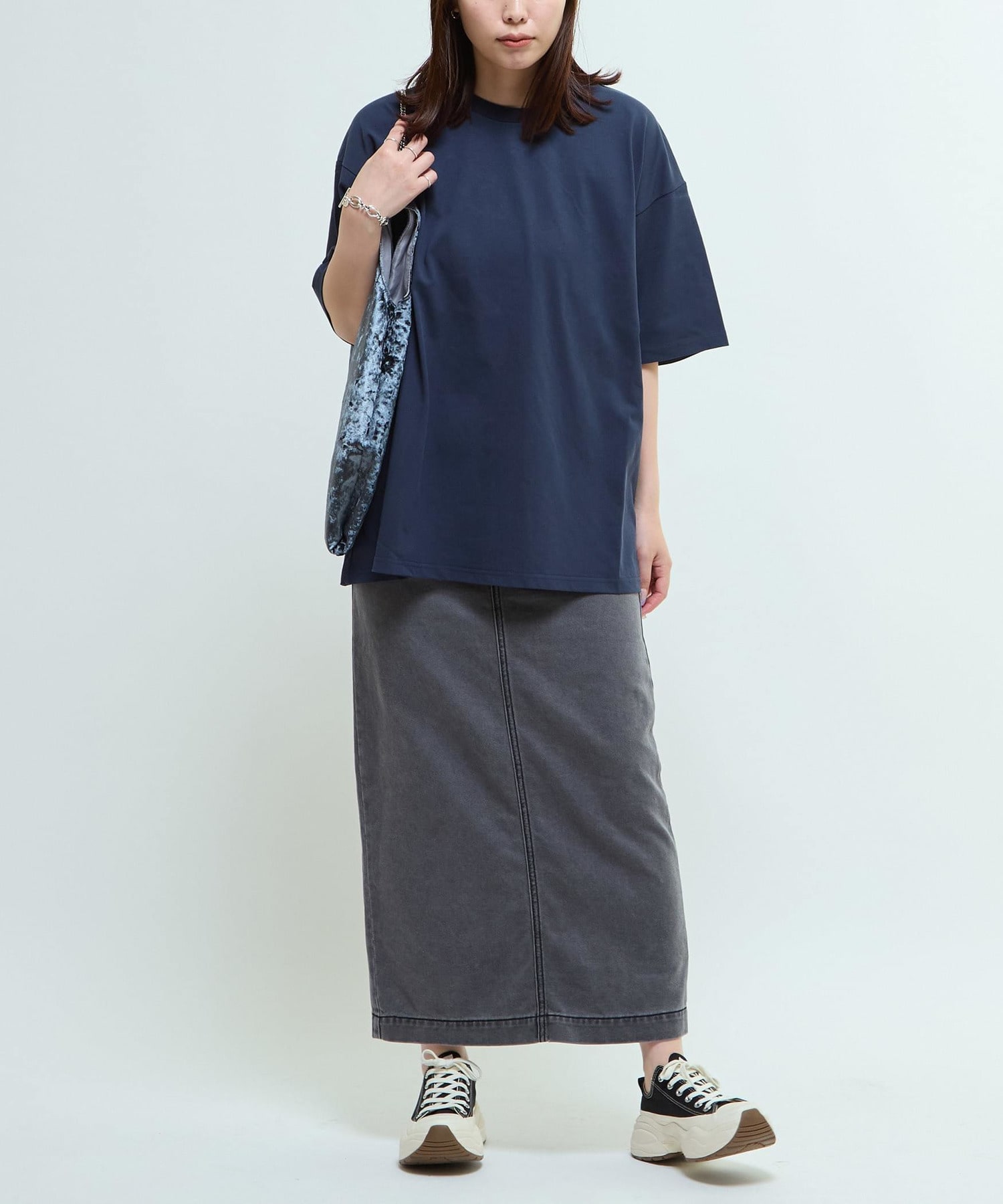 MAKE YOUR MARK BACK SPINDLE LOGO TEE｜CONVERSE TOKYO (コンバース