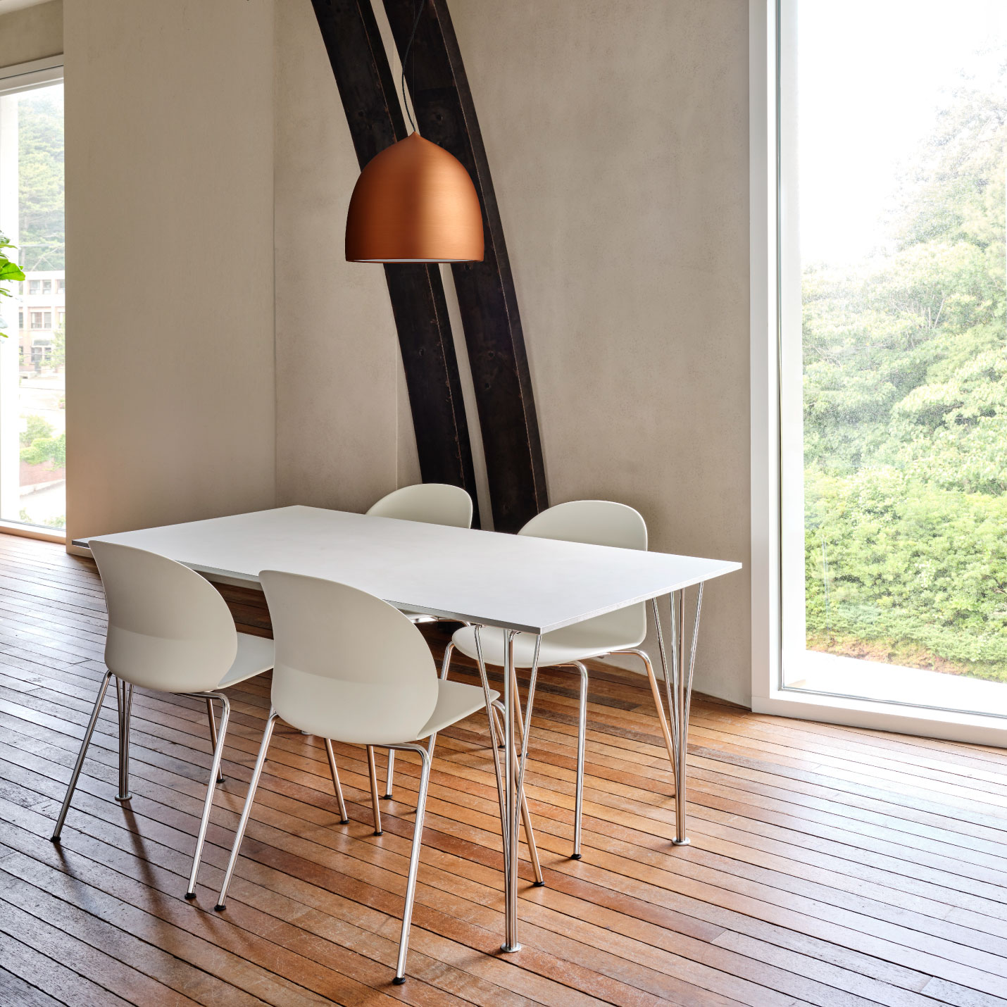 フリッツ・ハンセン（FRITZ HANSEN）名作スーパー楕円テーブルの魅力を