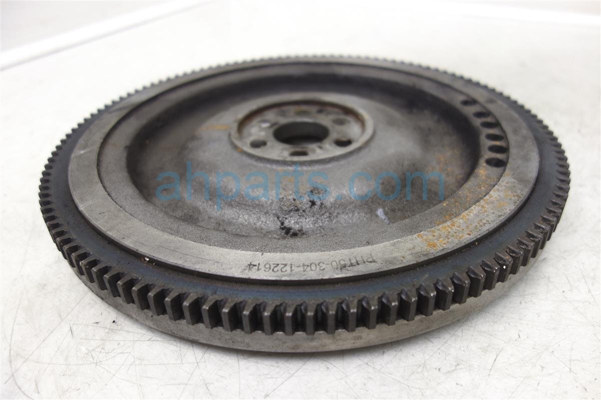 1998-2004 Nissan Frontier 2.4L Manual Trans Flywheel Fly Wheel
