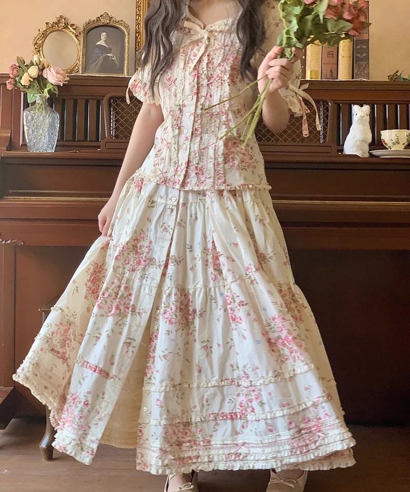 ローズブーケ」トップス・スカート・ワンピース 【8/11まで】送料無料