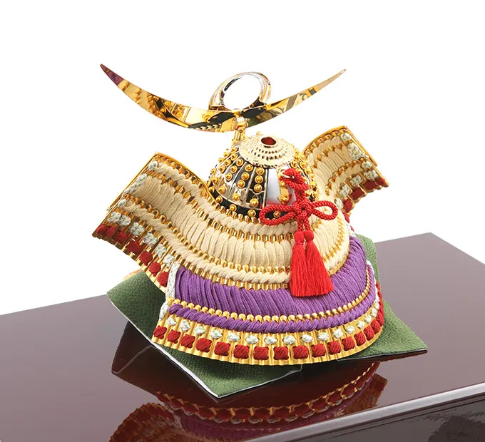 五月人形「極上 上杉謙信の兜（収納タイプ）」｜五月人形の通販 ふらここ