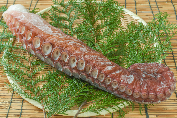 ボイル水タコ足 【業務用食材の仕入れなら八面六臂】