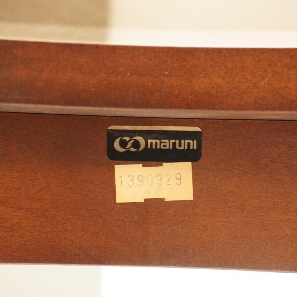maruni(マルニ)ベルサイユシリーズの猫脚 ガラステーブルです
