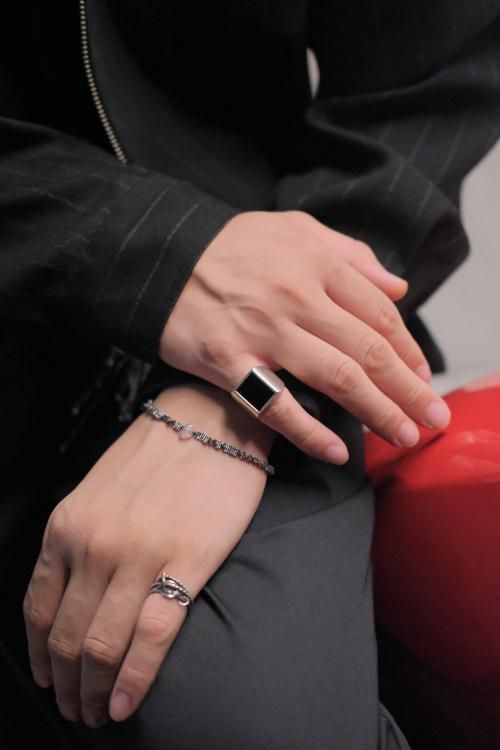 dip [ディップ] square onyx ring ＜スクエアオニキスリング(M)/指輪