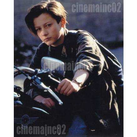エドワード・ファーロング/『ターミネーター2』バイクに乗るジョンの