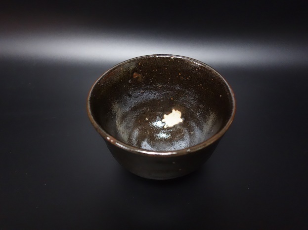 横井米禽 黒織部鶴亀之絵茶碗 清風庵旧蔵: Journal of FUJII KOUNDO
