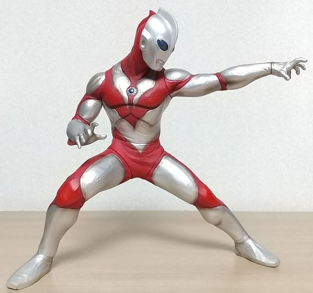 赤目マスク、赤色カラータイマーが付属】大怪獣シリーズ ウルトラマン