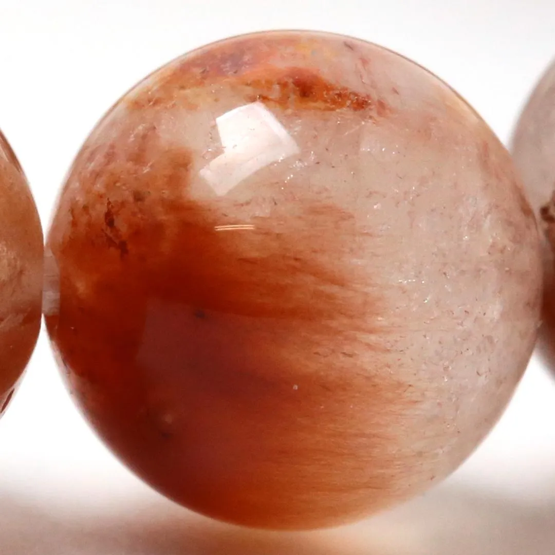 謎の石「サゲニティッククォーツ 」をご紹介 - 石の音ブログ