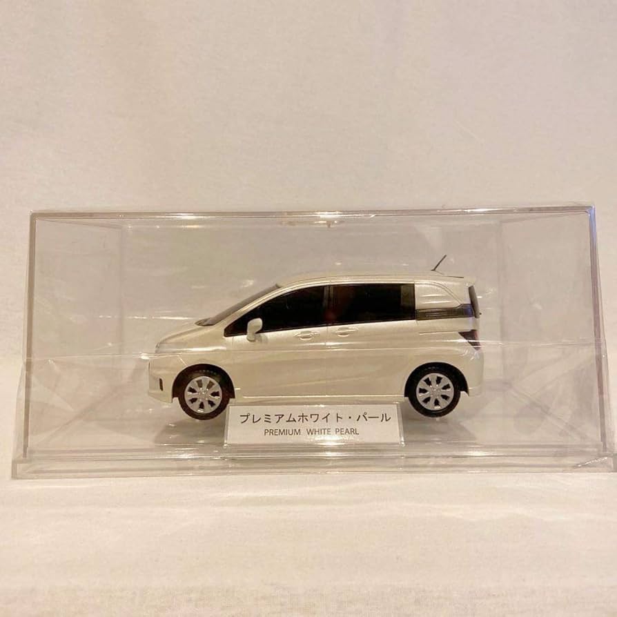 Amazon | 非売品 1/24 ミニカー FREED SPIKE プレミアムホワイトパール