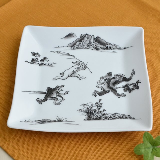 鳥獣戯画・猿追い）角皿（13.5cm)|有田焼の老舗-香蘭社オンラインショップ