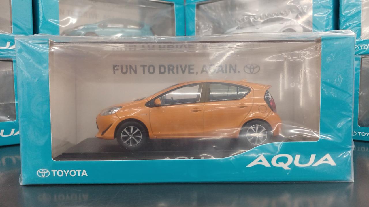トヨタ(TOYOTA)|AQUA アクア ミニカー|【ハードオフ公式通販】オフ