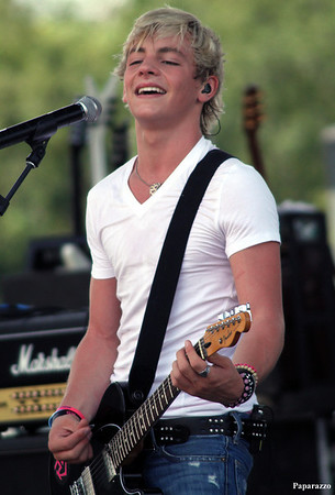 Ross Lynch & R5: 2012 New Jersey Balloon Festival (Volume Three