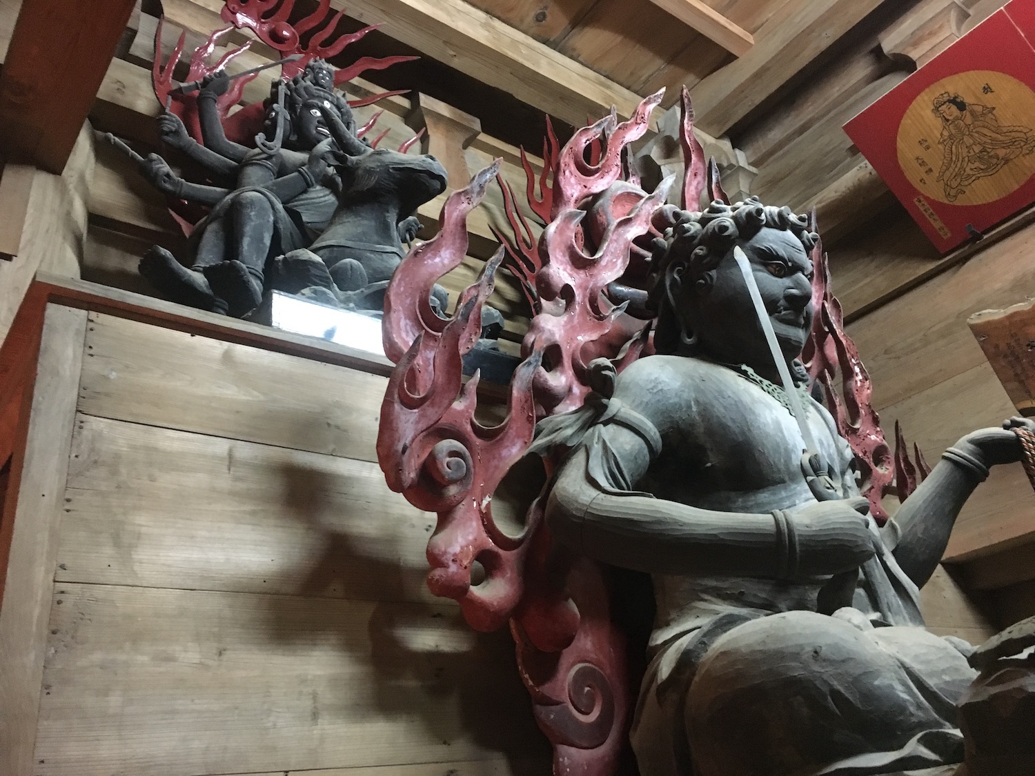 神様を踏みつける仏像も!? チームで祀られる仏像の特徴を超仏像マニア