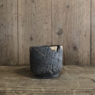 植木鉢｜ pot | 植物が映える器 (vase/pot)｜ satomi nire 公式