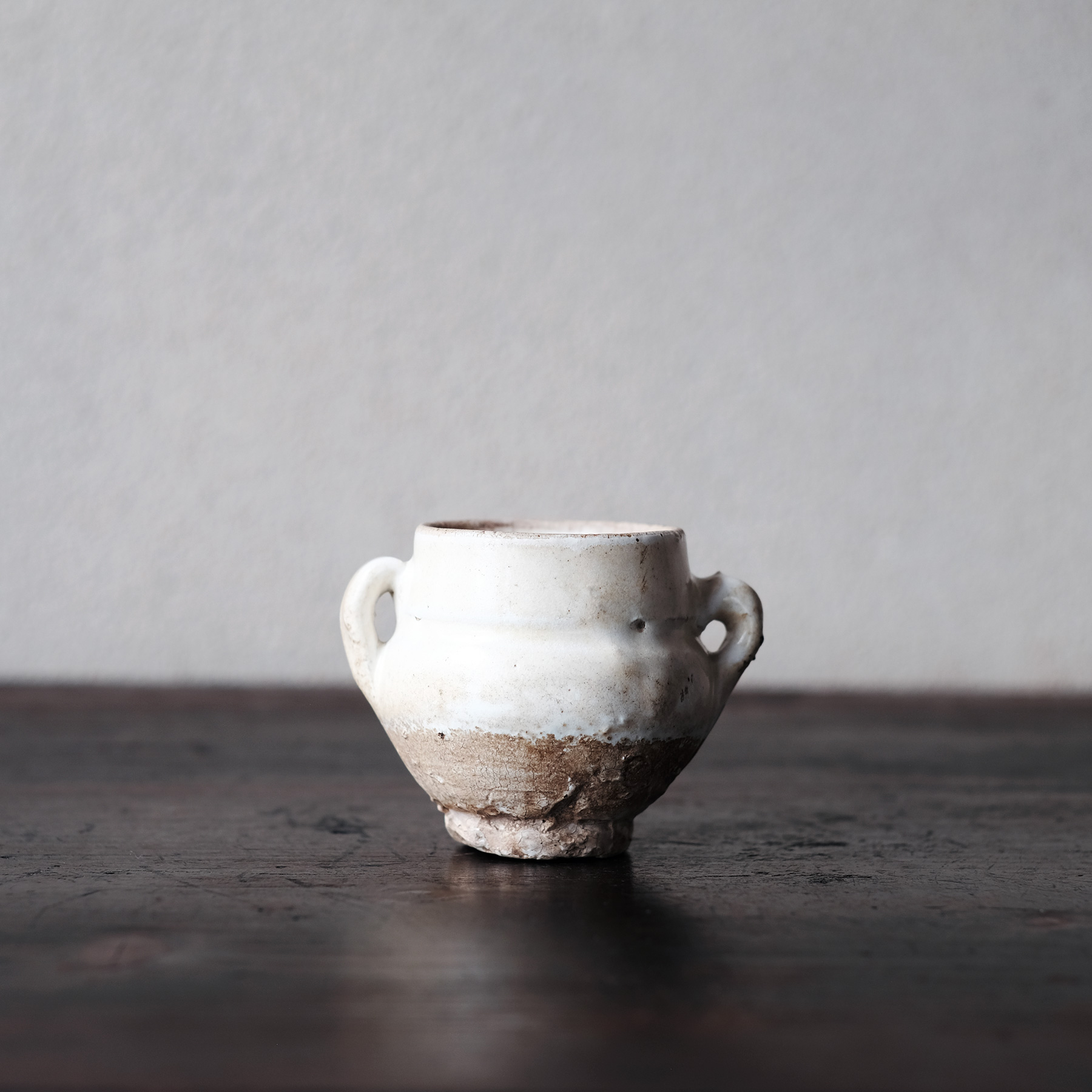 中国大明成化年製哥窯白磁金糸鉄線氷裂文双耳香炉M7991E