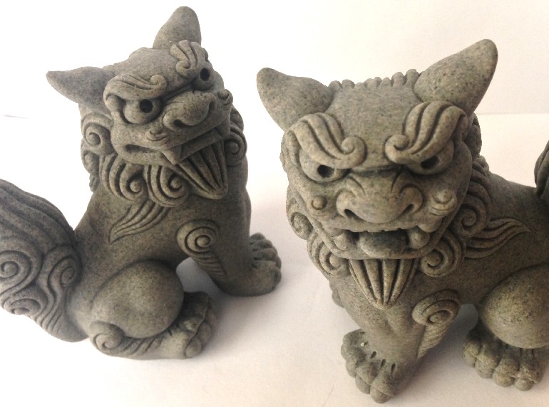 シーサー置物 黒石獅子 ペアシーサー 大きめ 石彫り 開運 お守り 沖縄