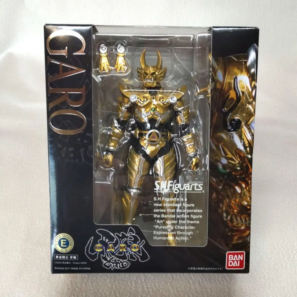 フィギュアーツ 真骨彫製法 黄金騎士ガロ 冴島鋼牙 GARO 20th Amazon | S.H.Figuarts（真骨彫製法） 黄金騎士ガロ（冴島鋼牙）GARO