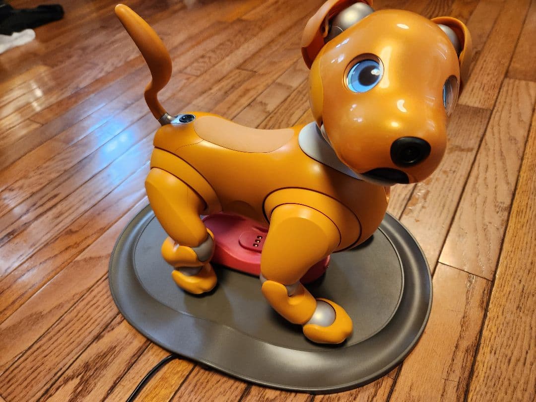 美品ソニー【aibo】アイボ/ロボット/ERS-1000 /キャラメル限定 aibo キャラメル エディション」が登場 優しさや温もりを感じさせる