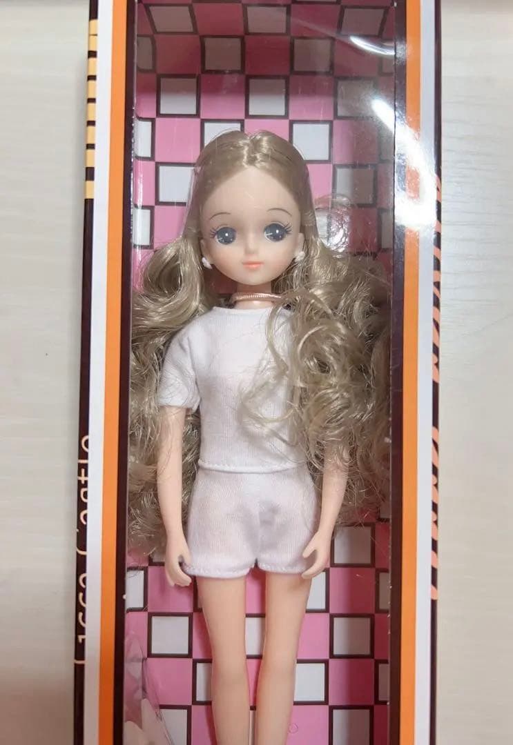 リカちゃんキャッスル2022年日本橋BASICモデルきらちゃん Amazon.co.jp: 厳選 2022年 日本橋限定 ①BASICモデルきらちゃん リカ