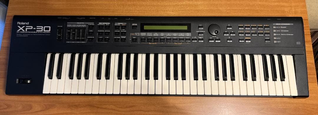 Roland XP-30 シンセサイザー 61鍵＋拡張音源ボード2枚付き Amazon | Roland ローランド シンセサイザー XP-30 XP30