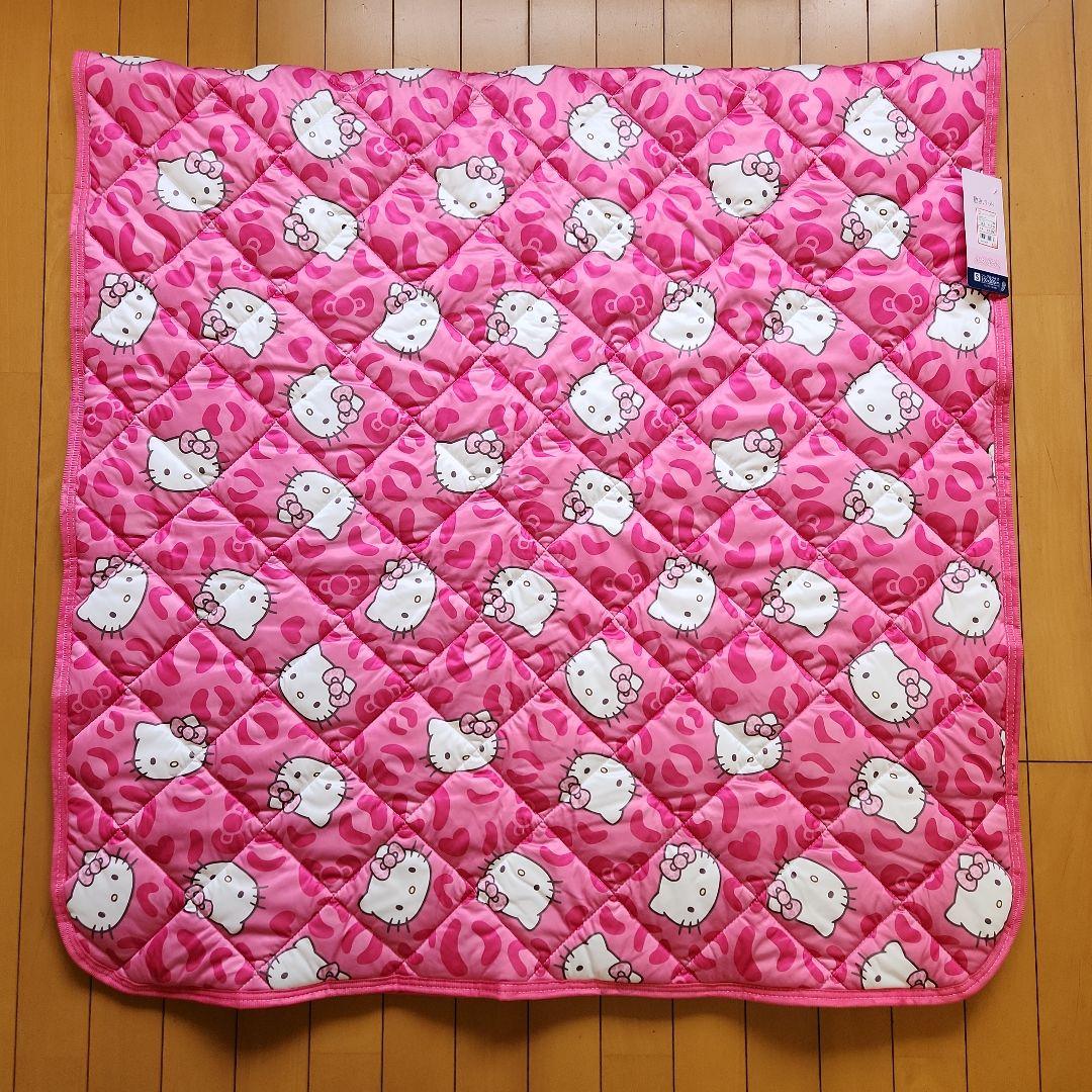 ヒョウ柄 ピンク キティ 敷きパッド アベイル 新品 - メルカリ
