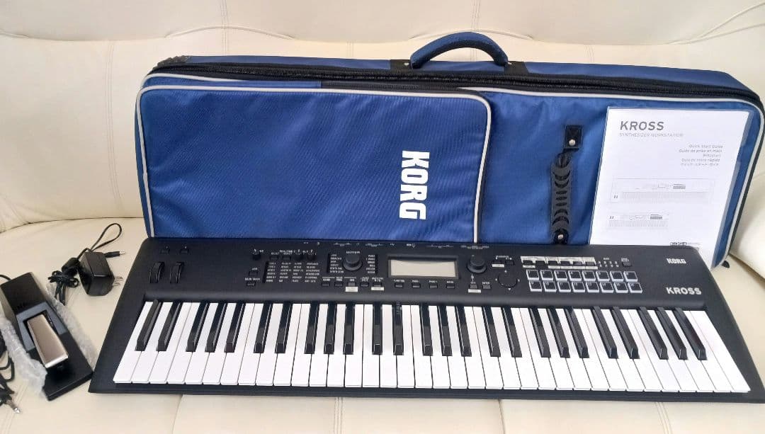 美品★KORG KROSS2★61鍵シンセサイザー★純正ケース&ダンパーペダル付 KORG KROSS2-61 シンプル4点セット【ケース/スタンド/ペダル付き
