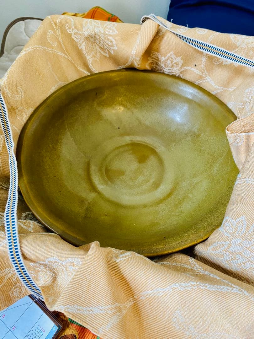 中国元時代青瓷大碗、サイズ約径28cm高さ8cm。 楽天市場】景徳鎮 青花 鳳凰文盤 特大皿 3.5尺 直径約1m13cm 中国美術