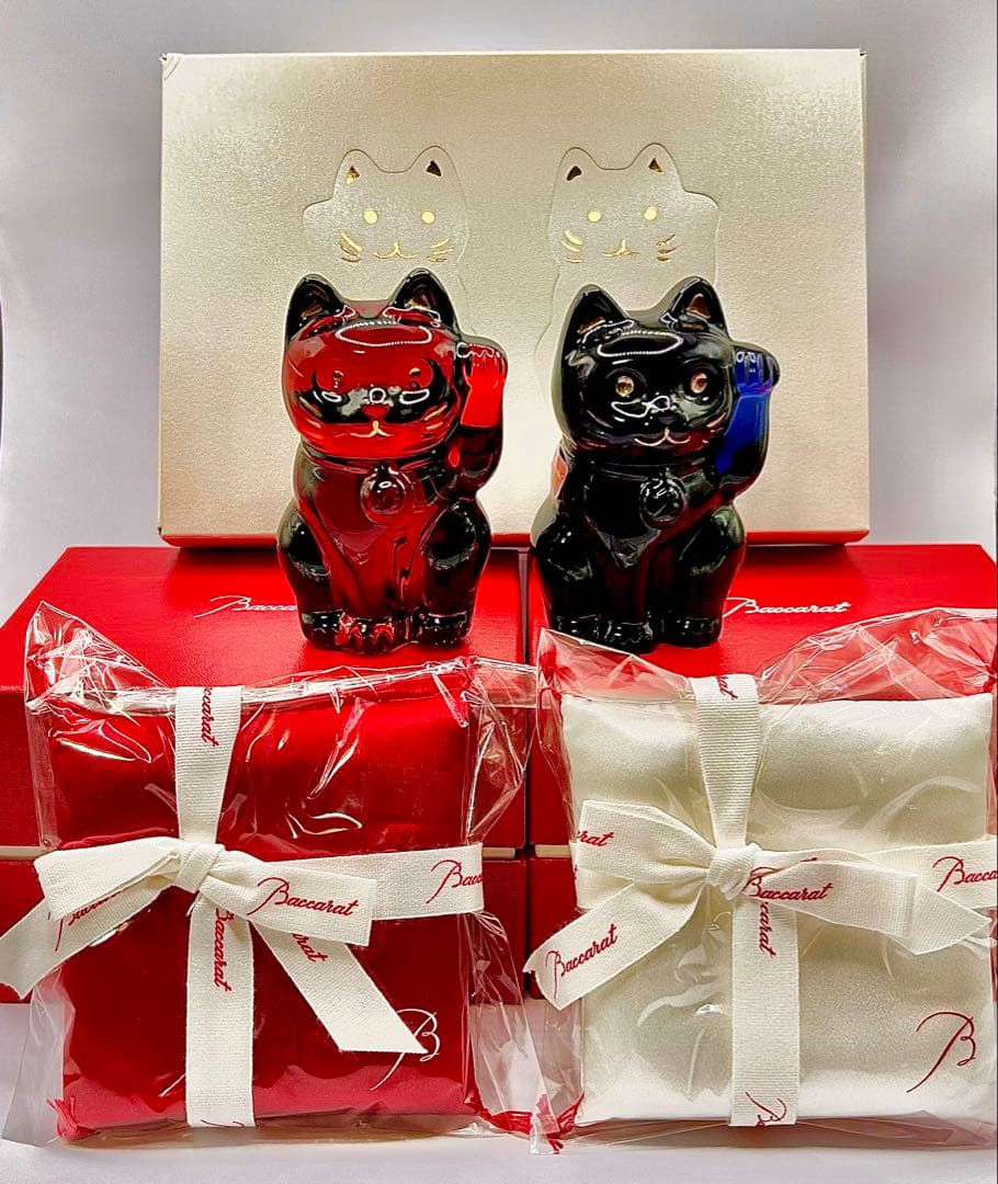 Baccarat バカラ 招き猫 レッド ブルー 2体 新品座布団2枚 付属品有 バカラ（Baccarat） 純正品 招き猫用 置物用 座布団 1個 レッド 赤