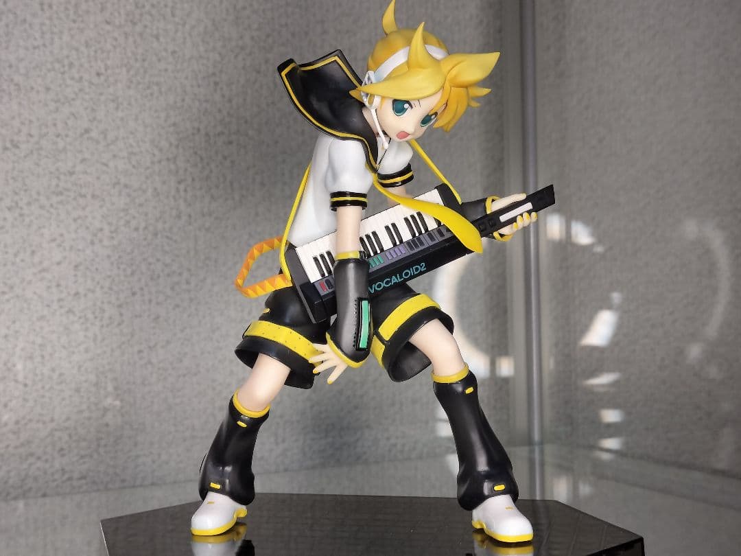 T*I様 VOCALOID 鏡音レン フィギュア グッドスマイルカンパニー キャラクター・ボーカル・シリーズ02 鏡音レン 1/8 完成品フィギュア